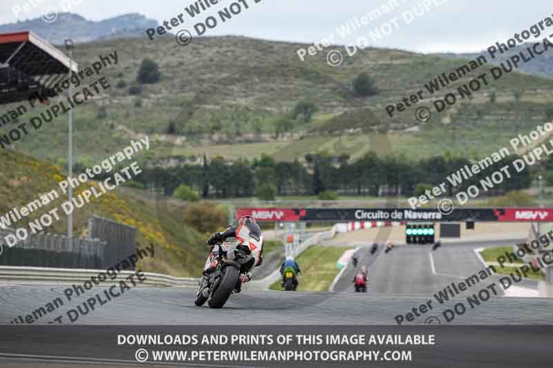 cadwell no limits trackday;cadwell park;cadwell park photographs;cadwell trackday photographs;enduro digital images;event digital images;eventdigitalimages;navarra;no limits trackdays;peter wileman photography;racing digital images;trackday digital images;trackday photos